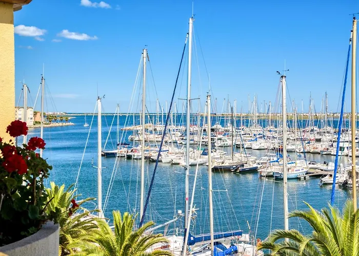 Et Le Mediterranee Port Soleil * Gruissan